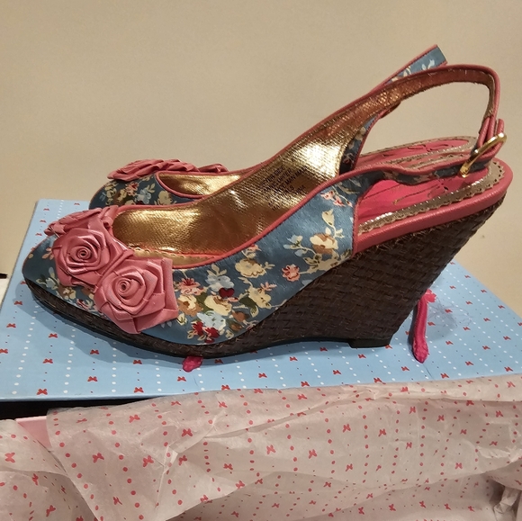 Poetic Licence Softer side green sorbet Peep Slingback Wedge 8.5M New in Box - Picture 8 of 13